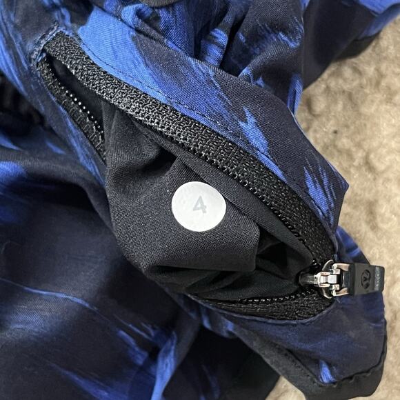 Lululemon Tracker Running Shorts Nightsky Harbor Blue Size 4 - Picture 5 of 7